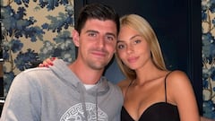 El guardameta del Real Madrid, Thibaut Courtois, encontró el amor en esta modelo israelí, con la que comenzó una relación hace ya unos meses, durante la pasada temporada. Entre viajes y guiños por redes sociales surgió el amor entre ellos, hasta el punto que se ha convertido en su principal apoyo.