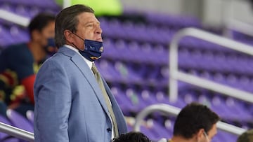  Miguel Herrera America Head Coach  during the game Los Angeles FC (USA ) vs Club America (MEX), corresponding to the Semifinals of the Scotiabank Champions League CONCACAF 2020, at Exploria Stadium, on December 19, 2020.
 
 &lt;br&gt;&lt;br&gt;
 
 Miguel herrera Director tecnico de America durante el partido Los Angeles FC (USA ) vs Club America (MEX), correspondiente a las Semifinales de la Scotiabank Liga de Campeones CONCACAF 2020, en el Exploria Stadium, el 19 de Diciembre de 2020.