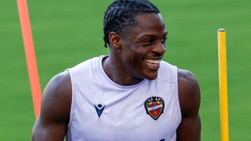 Etta Eyong emula a Mbappé