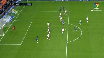 ¡Qué golazo! Notable volea de mediocampista del Málaga