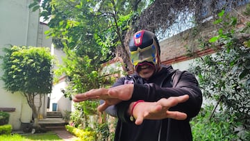 El Fiscal posa para la cámara de AS México.