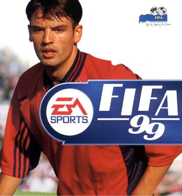 Fernando Morientes sale vestido con los colores de la roja en FIFA 99. 