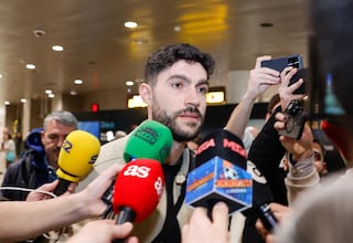 Unai Núñez ya está en Valencia: “Vengo a luchar, físicamente estoy perfecto”