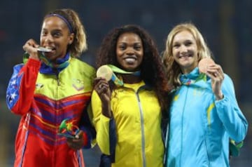 La colombiana tiene dos medallas en los Juegos Olímpicos. Ganó plata en el salto triple de Londres y el oro en Río. 