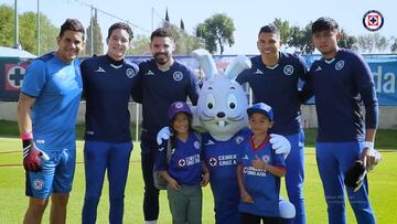 Cruz Azul lleva a La Noria a niña que cambió a las Chivas por ellos