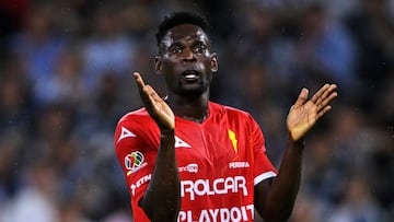 Soccer Football - Liga MX - Monterrey v Necaxa - Estadio BBVA, Monterrey, Mexico - August 23, 2025 Necaxa's Diber Cambindo reacts REUTERS/Cristian De Marchena