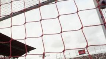 <b>LA IDA. </b>De Gea no puede evitar el primer gol de Negredo.