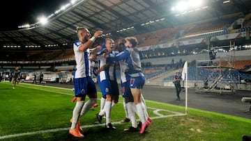 Chancel Mbemba celebra el segundo gol del Oporto en la Copa de Portugal el pasado 1 de agosto. 