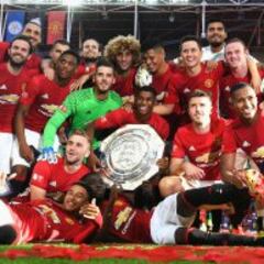 El primer trofeo del Manchester United de Mou en imágenes