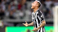 ¿Y el regreso a la U? El gigante de América que quiere fichar a Eduardo Vargas