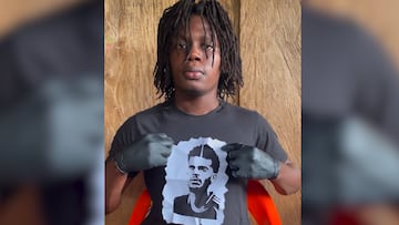 Lowan Arte, como es conocido el personaje de Buenaventura que se dedica a crear ilustraciones, mostró toda su habilidad para representar al jugador del Bayern Múnich, con una técnica donde sus ojos siempre están cubiertos.