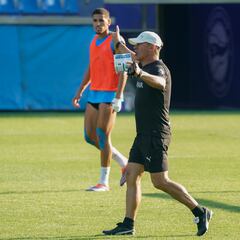 García Plaza: “Nos tenemos que hacer fuertes en casa”