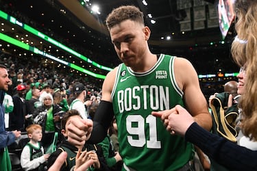 El nacido en Oklahoma disputó 13 temporadas en la NBA, en las que consiguió ser Rookie del año y seis veces All-Star. Durante su carrera vistió la camiseta de Los Angeles Clippers (2009-2018), equipo que lo eligió en el puesto uno del draft, Detroit Pistons (2018-2021), Brooklyn Nets (2021-2022), donde terminó rescindiendo su contrato en su peor año como profesional, y Boston Celtics (2022-2023). El hermano de Taylor Griffin anunció su retirada a los 35 años.