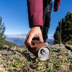 Las seis estaciones de montaña de FGC organizan jornadas de limpieza del entorno