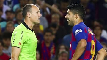 El tenso cara a cara entre Suárez y Mateu