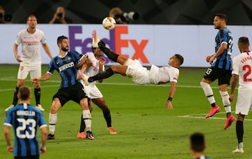 21 de agosto de 2020 en Colonia, Alemania. Los sevillistas remontaron el 0-1 inicial y acabaron ganando 3-2 al Inter. El gol de la victoria fue una chilena de Diego Carlos.