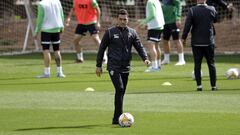 14/04/22 
 ELCHE 
 ENTRENAMIENTO 
 FRANCISCO