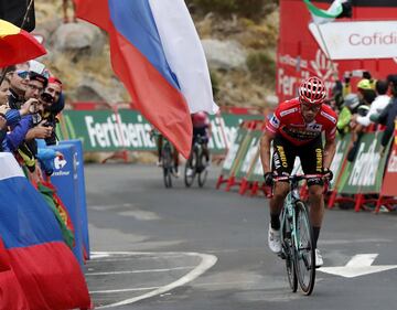 Primoz Roglic ya tiene su primera grande, tras resistir este sábado las últimas andanadas en la Sierra de Gredos.

