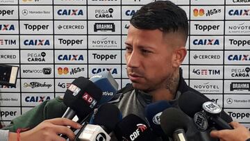 Leonardo Valencia: "Espero volver a la Selección algún día"
