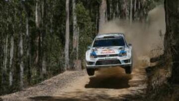 Sebastian Ogier, líder.