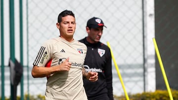 James Rodríguez en un entrenamiento de Sao Paulo.