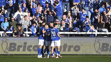 El Real Oviedo sube a lo más alto en El Plantío