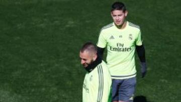 “Es complicado porque siempre quiere jugar”