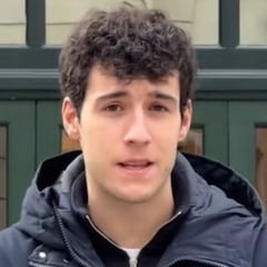 Visita un bar de Bilbao “un poco raro” que “tiene el mejor café de España”: “Al entrar parece que estás en Granada”