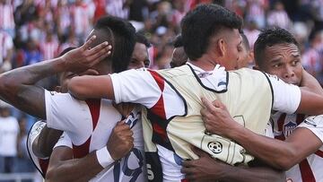 Jugadores del Junior celebran el gol ante La Equidad.