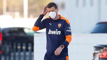 Javi Gracia, entrenador del Valencia, en la Ciudad Deportiva de Paterna.