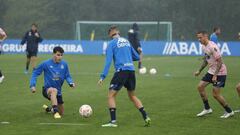 Isi Gómez, Narro y Trilli en un entrenamiento del Deportivo.