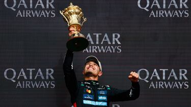 Lando Norris en el podio del Gran Premio de Gran Bretaña de Fórmula 1.