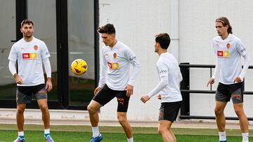 30/11/23
ENTRENAMIENTO DEL VALENCIA CF - PEPELU