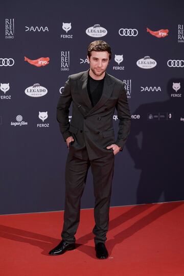 El actor Pol Monen en la gala de los Premios Feroz.