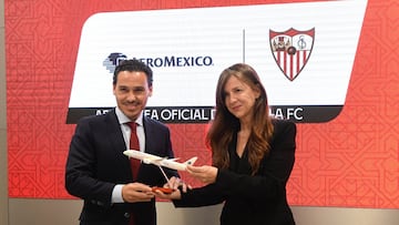 José María del Nido, presidente del Sevilla, y Sonia Oliveras, de Aeroméxico.