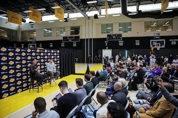 Presentacin de Doncic con Los Angeles Lakers.