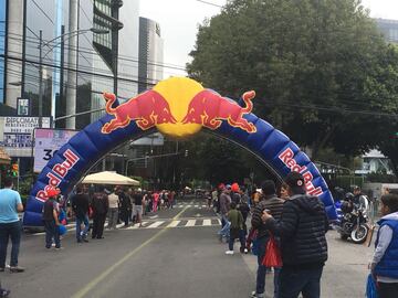 Así se divirtieron y recuperaron los corredores del Maratón CDMX