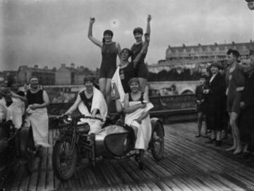 Un grupo de mujeres en 1921.