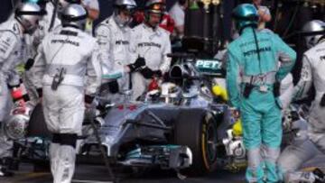 DECEPCI&Oacute;N. Lewis Hamilton se vio obligado al abandono.
 