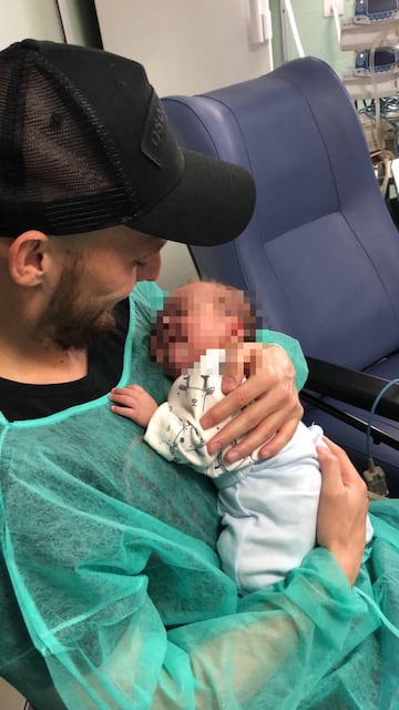 Esta última temporada ha sido difícil para el mediapunta. Su hijo Mateo nació de forma prematura y David tuvo que ir a cuidarle y estar pendiente de él, perdiéndose algunos partidos con el Manchester City.