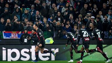 El sueco batió el récord al anotar por la vía del penal frente al Udinese superando la marca de Costacurta.