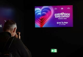 El auténtico miedo de Eurovisión era el llamado ‘efecto bola de nieve’ tras los abandonos: una llamada lo cambió todo