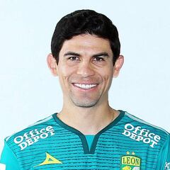 Jonny Magallón: "Vine a suplir a un extranjero y no a un jugador argentino"