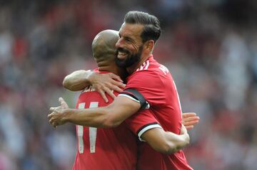 Van Nistelrooy hugs Danny Webber