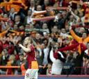 Sneijder da el triunfo al Galata en el derbi de Estambul