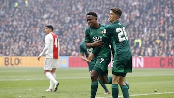 Luis Sinisterra celebra un gol con el Feyenoord