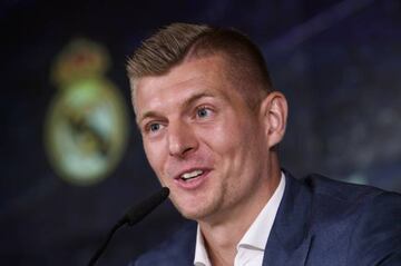 Toni Kroos renewed with Real Madrid until 2023. What will this mean for 'Operation Pogba'?