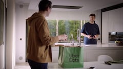 Piqué y Casillas se pican grabando un anuncio: “¿A que te reviento la cabeza?”