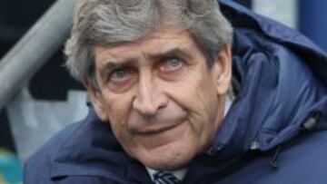 Manuel Pellegrini durante el empate contra Hull City.