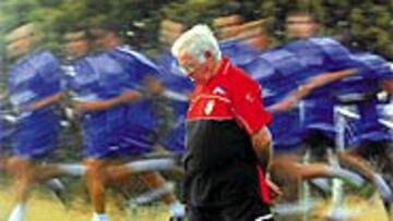 <B>COMIENZA LA ETAPA CLAVE DE LA PRETEMPORADA</B>. Luis siempre pide a sus jugadores un esfuerzo extra en los primeros días de trabajo, ya que serán claves para empezar muy bien.